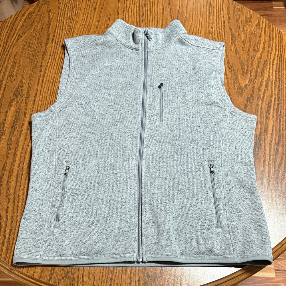 Southern Tide Grey Zip-Up Sleeveless Vest